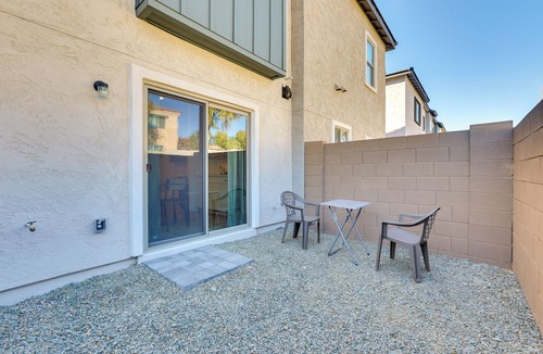 Desert View Apartment | Community Pool & Hiking Trails: Red Fox Retreat 1
