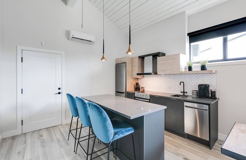 Laval House | Complexe La Voûte