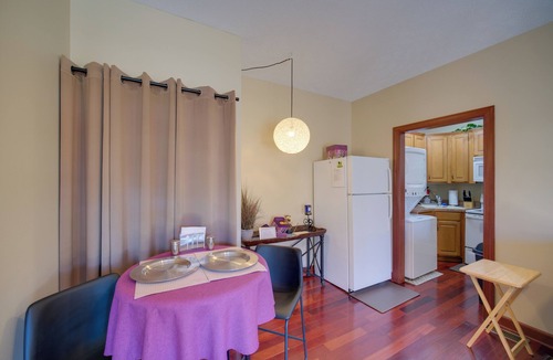 Highland Heights Apartment | Convenient Apt 2 Mi to North Chagrin Hiking!