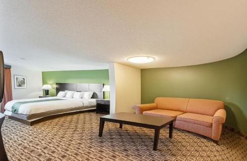 Wichita Hotel | Coratel Plus Suites Wichita West Airport