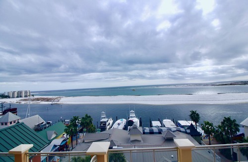 Destin Condo | CORNER UNIT WRAPAROUND BALCONY. Open Nov 8-15, 2025. Amazing views!