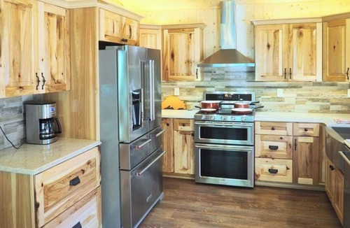 Cornucopia Cabin | Corny's Hidden Gem: Luxe Cabin on the South Shore