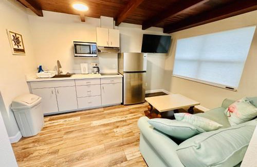 Tavares House | Cottage 32, Flamingo Bungalow - Dora Canal Court - a downtown, waterfront community