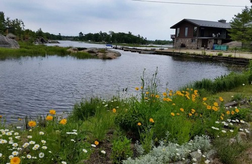 Carling Cabin | Cottage #5 - 3 Bedroom at Katawoda Cottages
