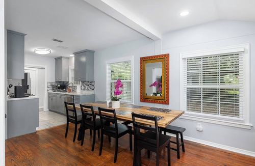 Gainesville House | Cottage By UF - Walk to Stadiums, Campus and Midtown