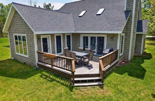 Ephraim House | Cottage on the Hill