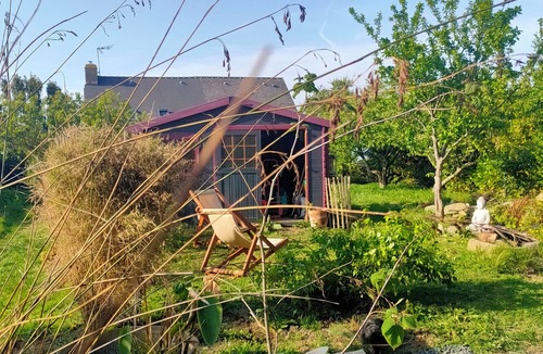 Tourlaville House | Country house, 50 m from the beach, close to all amenities, private parking