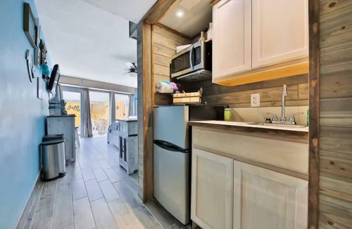 Davis Condo | Couples Den ~ Ocean Front Complex ~ Pool Open