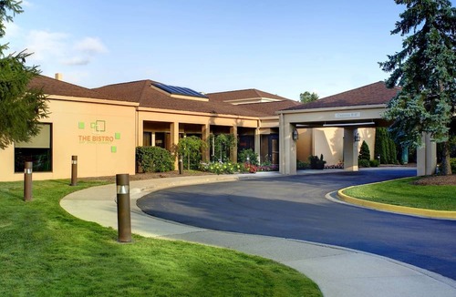 Warren Hotel | Courtyard by Marriott Detroit Warren