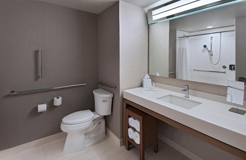 Madison Hotel | Courtyard by Marriott Jackson Madison