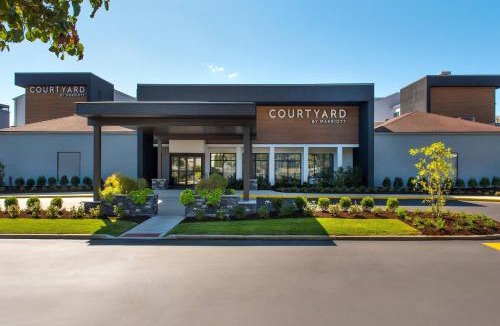 Wayne Hotel | Courtyard Philadelphia Devon/Villanova
