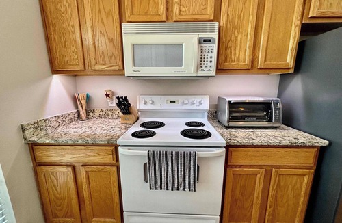 Lubbock House | Covered JM Ranch - 3BR/2BA - Family Friendly