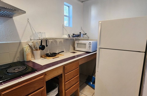 Saginaw Apartment | Cozy 1-bedroom apartment near Stockyards
