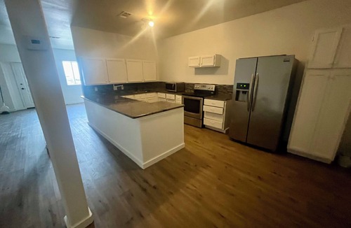Van Alstyne Apartment | Cozy 2-bedroom apartment in amazing Van Alstyne with AC