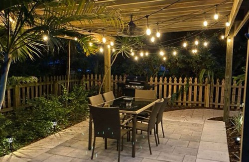 Melbourne House | Cozy 2-bedroom house in charming Melbourne with a private hot tub
