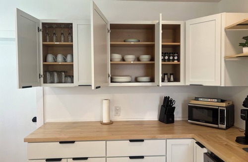 Bay City House | Cozy 6Bed Stay with Bar, Foosball and Ping Pong Table