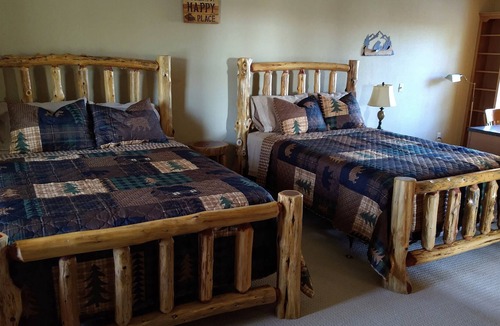 Norfork Cabin | Cozy Cabin w/Fireplace and Wraparound Deck