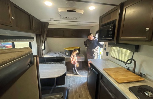 Oxford House | Cozy Camper Rental @ Emrick Lake - Sleeps 4-5 - Family Friendly Glamping Retreat