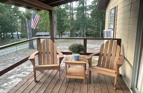 Negreet Cabin | Cozy Cottage Five