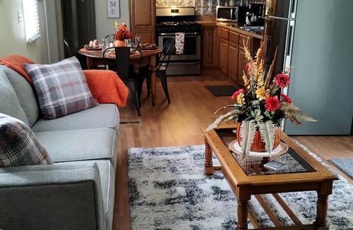 Allenton House | Cozy country home, pet friendly 20.00 per pet fee