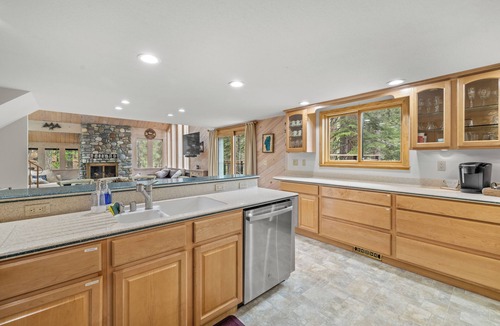 Truckee Cabin | Cozy Cub Den - Quiet Northstar Home with Large Kitchen, Workspace, and HOA Access, Near Tahoe