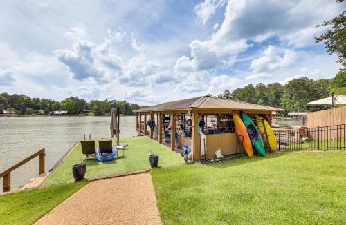 Little Kowaliga House | Cozy Eclectic Cabin w/Lake Views & Shared Dock!