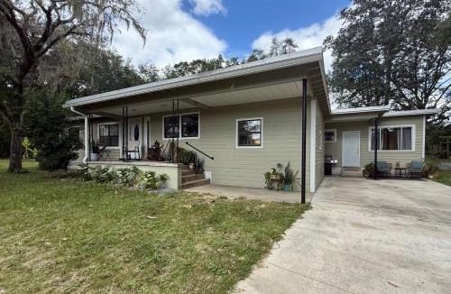 Tallahassee House | Cozy Guest house near FSU Trails and the airport
