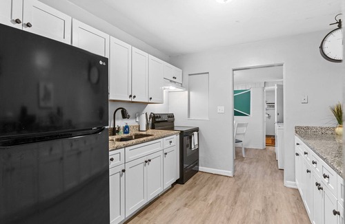 Winter Haven House | Cozy Haven Retreat | Near Legoland | Pet-Friendly