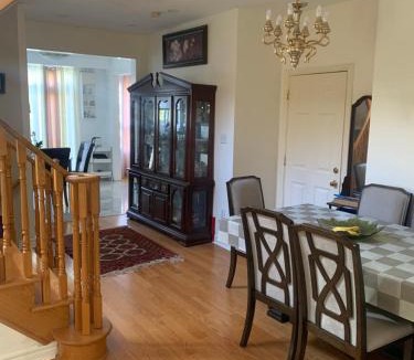 Bayview Glen House | Cozy House