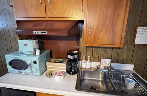 Paradise Apartment | Cozy Lakeside Studio #4 Retreat on Lake Superior - Perfect for ORV!