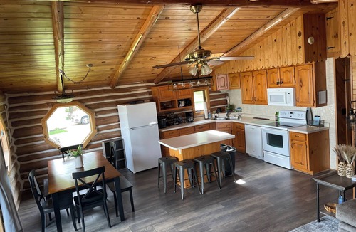 Suring House | Cozy log house on beautiful Kelly Lake in Suring Wisconsin