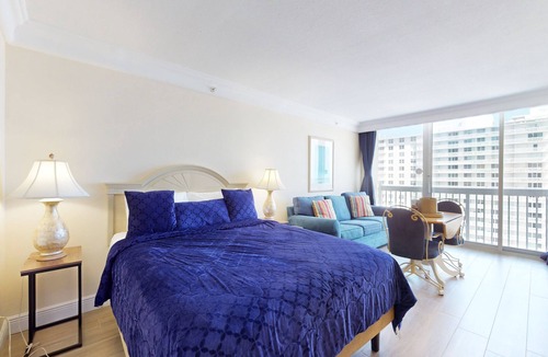 Ortona Park Condo | Cozy Oceanfront Studio w/Kitchenette & Beach Access in Daytona