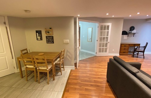 Mount Pleasant Apartment | Cozy Priv. Bsmt 1 Bdrm 1 Bath apartment w/parking