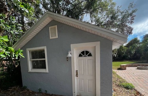 Village Of Melrose House | Cozy Starfish Cottage