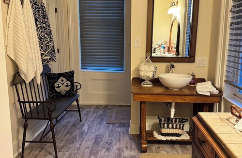 Howell House | Cozy stay awaits at The Farmhouse at The Carr Farm in Howell!
