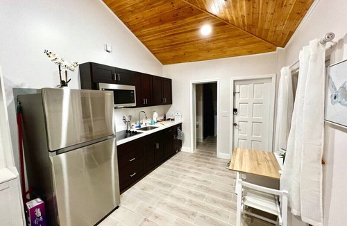 Parker Ridge Apartment | Cozy studio in awesome West Palm Beach with AC, WiFi