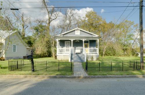 Thomasville House | Cozy Thomasville Cottage - Walk to Downtown!