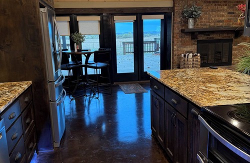 Valley View House | Cozy three-bedroom farmhouse with 2 full baths and large covered deck/hot tub.
