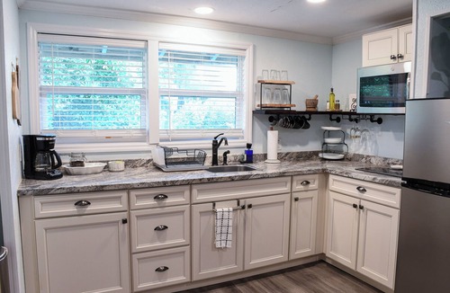 Winter Haven Apartment | Cozy Vintage Apt D near Lakeland/Hospitals/Lakes