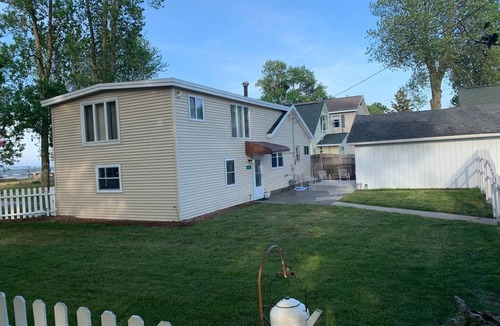 Bay City House | Crazy View Beach Front Bay City, MI