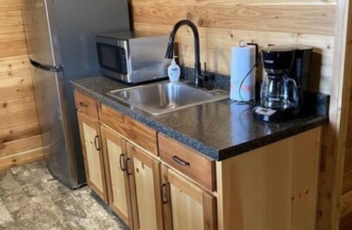 Hamilton Cabin | Crooked Creek Ranch Cabin 11