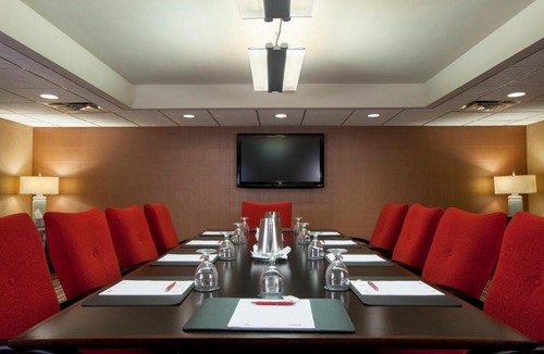 Wayne Hotel | Crowne Plaza Indianapolis-Airport by IHG