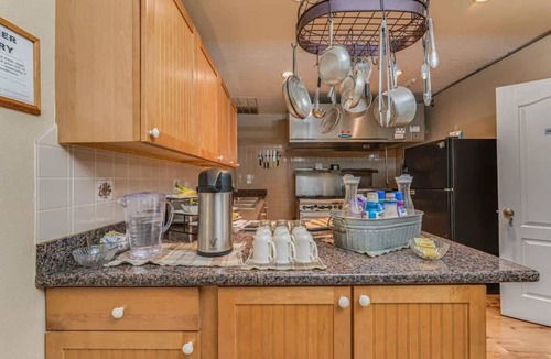 Chassahowitzka Bed & Breakfast | Crystal River Suite
