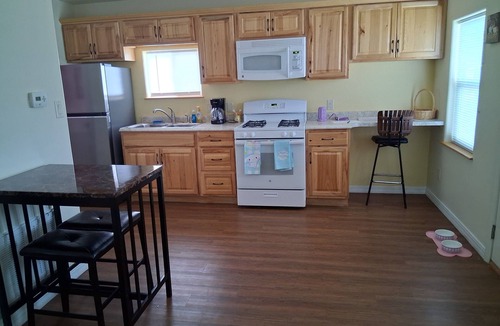 Two Rivers Cottage | Cute and Cozy 1-bedroom cottage in Two Rivers