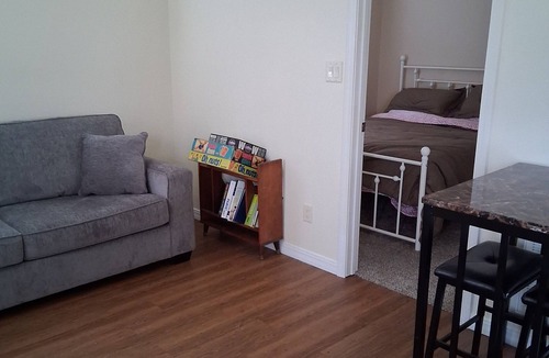 Two Rivers Cottage | Cute and Cozy 1-bedroom cottage in Two Rivers