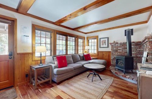 Carnelian Bay House | Cute cabin with spacious porch walk to beach & dining central to ski resorts