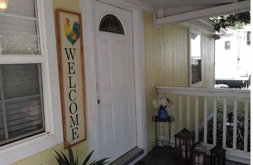 Tallahassee House | Cute Cottage centrally located