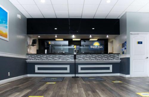 Stuart Hotel | Days Inn by Wyndham Stuart
