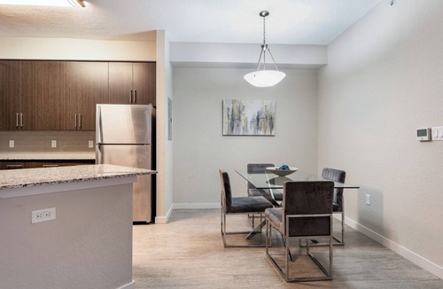 Daytona Beach Apartment | Daytona 3BR Getaway Pool, Gym, Pet Friendly