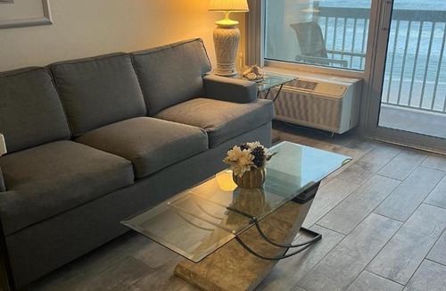 Ortona Park Apartment | Daytona Beach Resort 1 bdrm family condo w/kitchen
